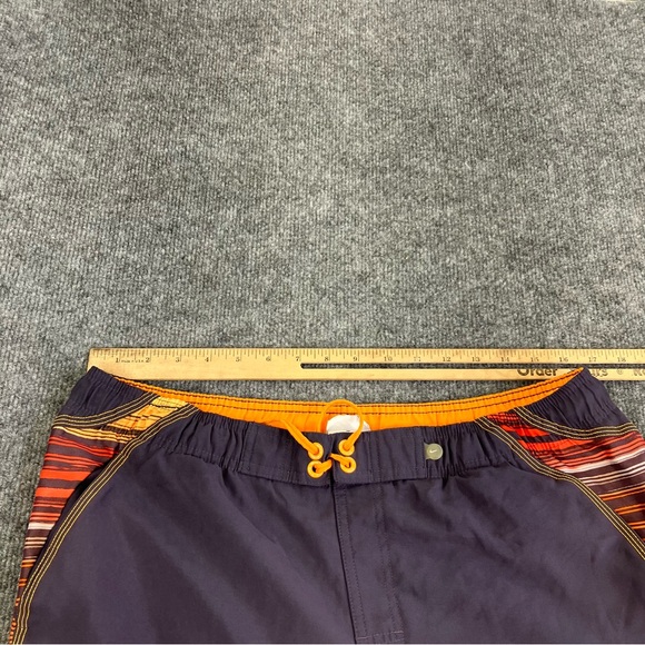 Nike Men Swimwear M Black Swim Trunks Logo Swoosh Surf Beach - Picture 4 of 8